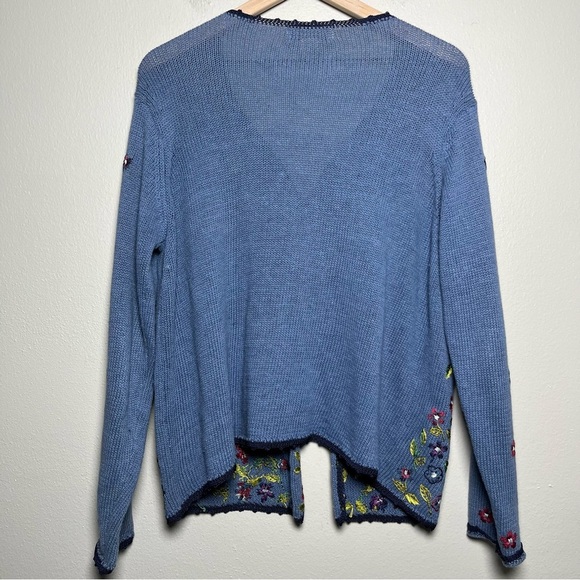VTG 90s Women Cottage Core Cardigan Sweater Medium Blue Floral Embroidered - Picture 6 of 11